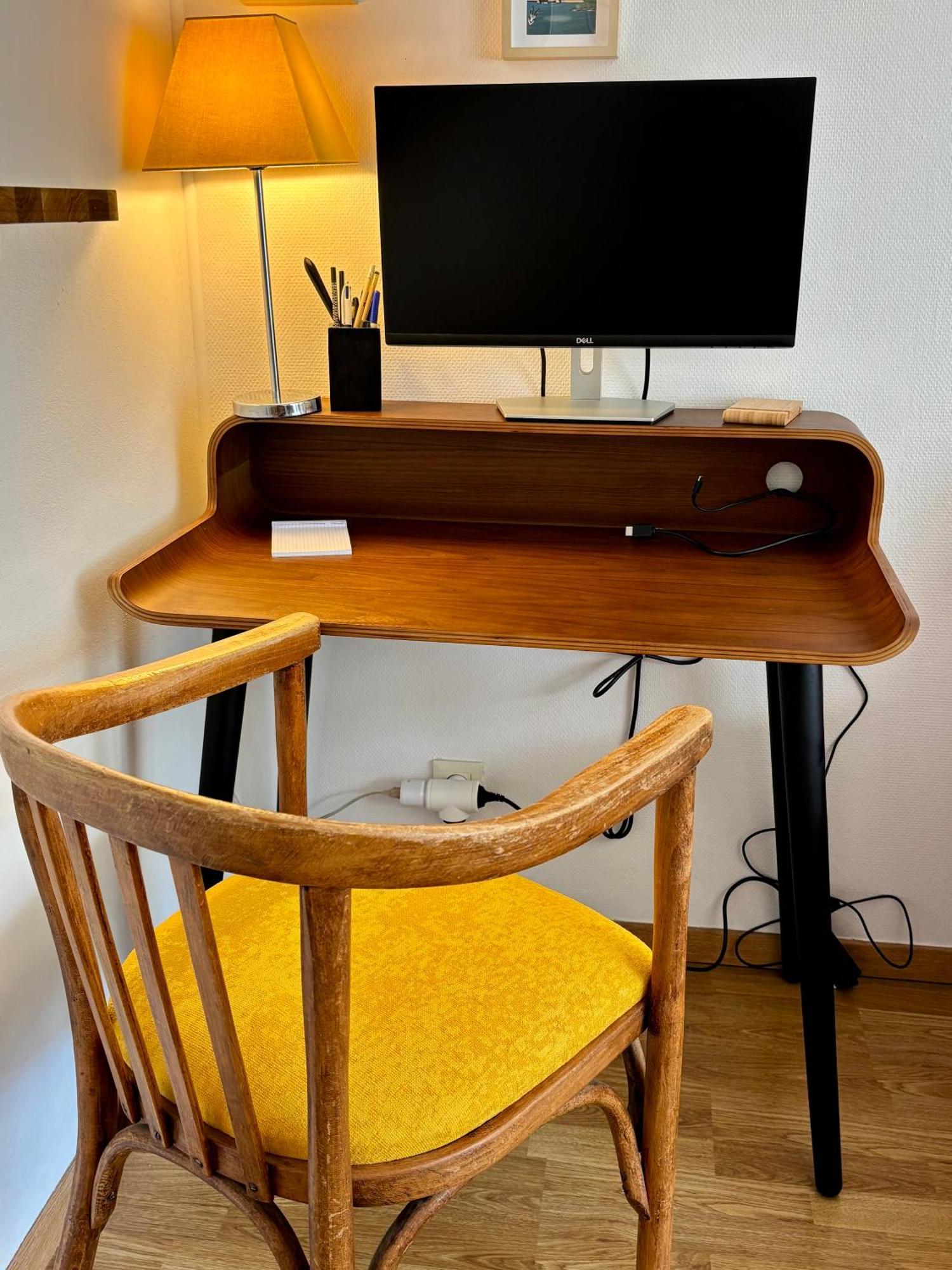 Proche Centre Parking & Terrasse * Besancon